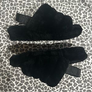 UGG Women's Fluff Yeah Bling Slipper Black Size 9